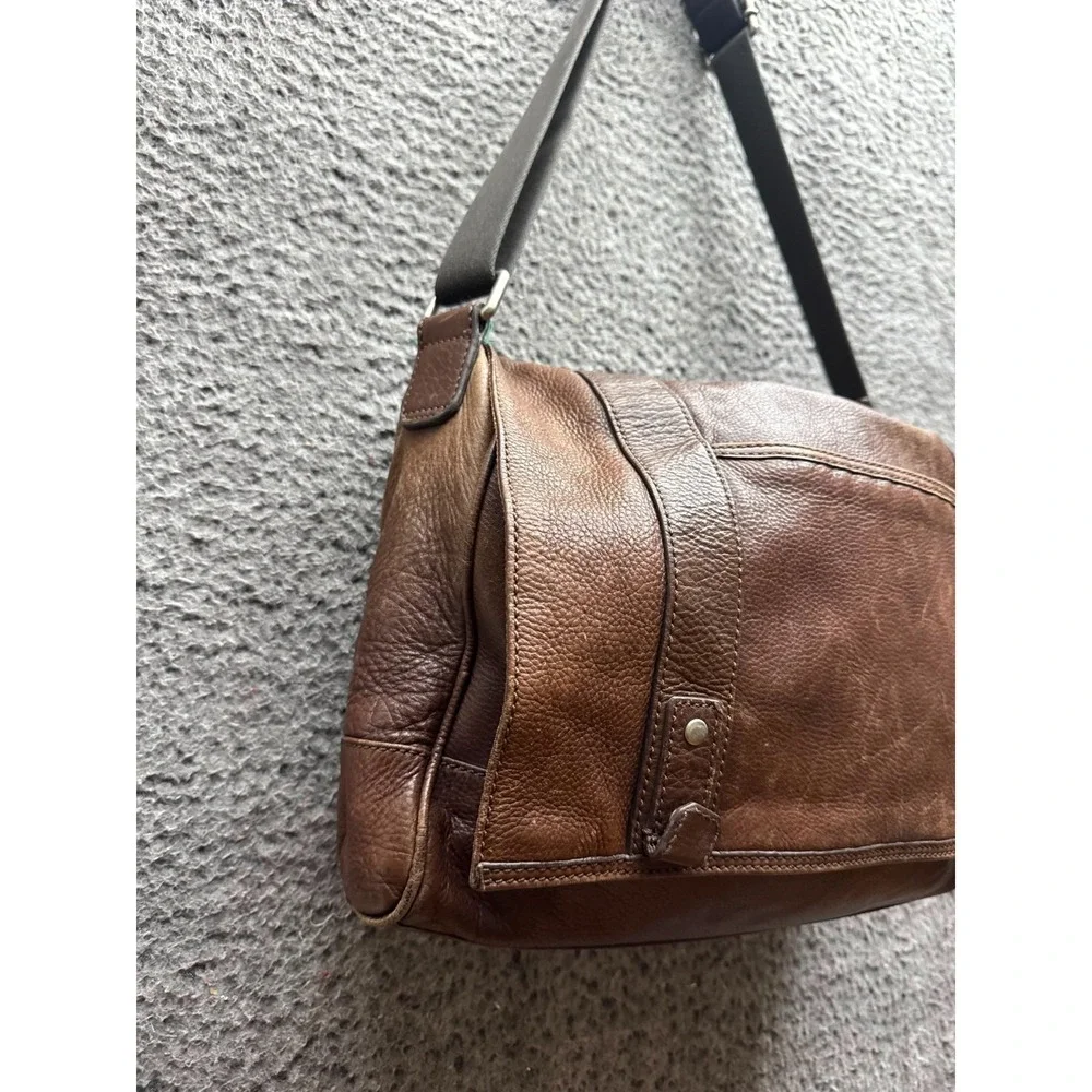 Authentic Fossil Pebbled Leather Flap Crossbody Messenger Bag Brown Unisex
